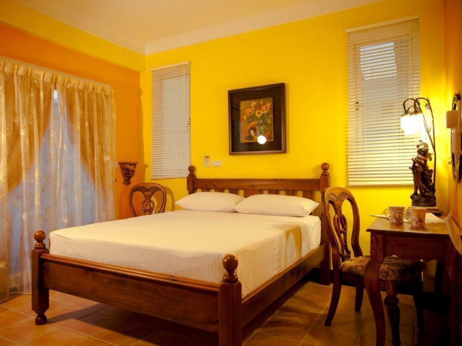 Alongs Garden Bed and Breakfast Heng-ch'un Exteriör bild
