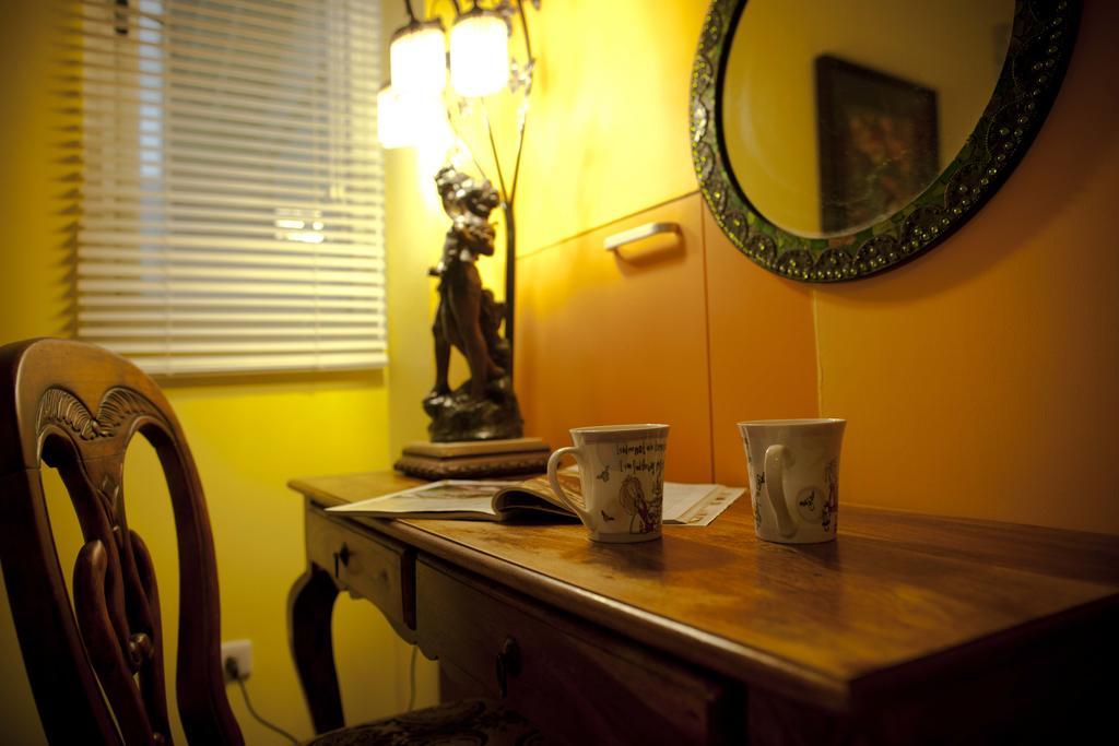 Alongs Garden Bed and Breakfast Heng-ch'un Exteriör bild