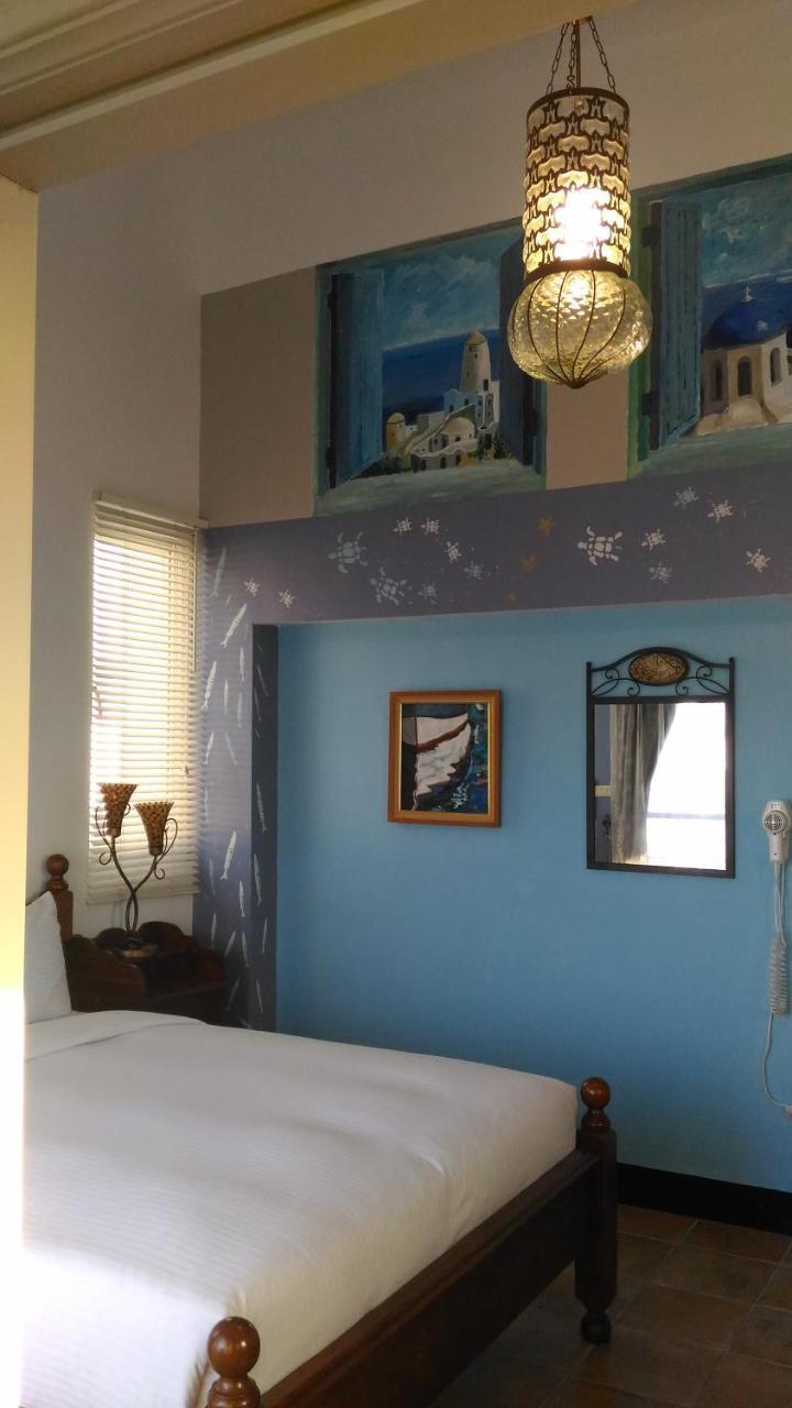 Alongs Garden Bed and Breakfast Heng-ch'un Exteriör bild