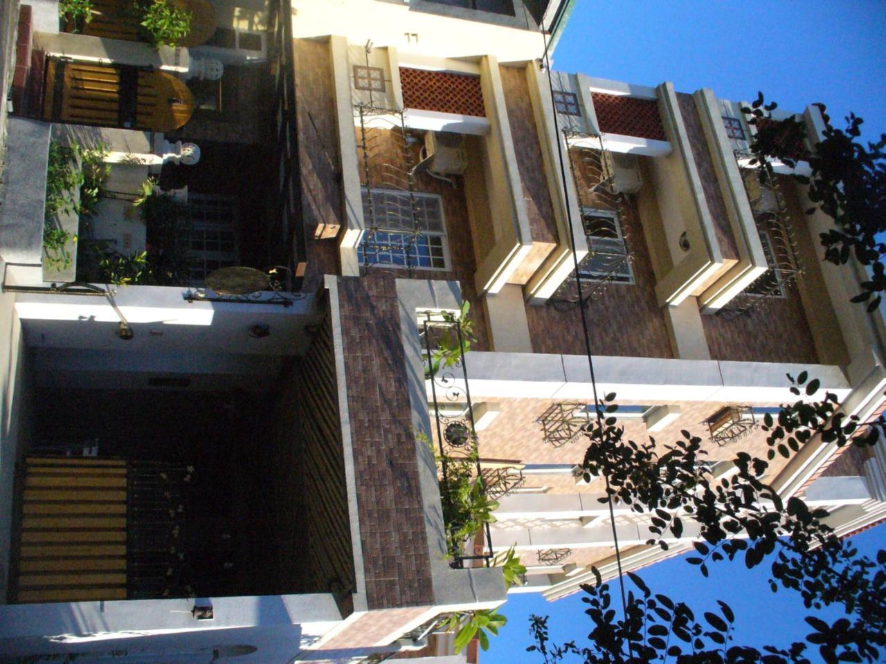 Alongs Garden Bed and Breakfast Heng-ch'un Exteriör bild